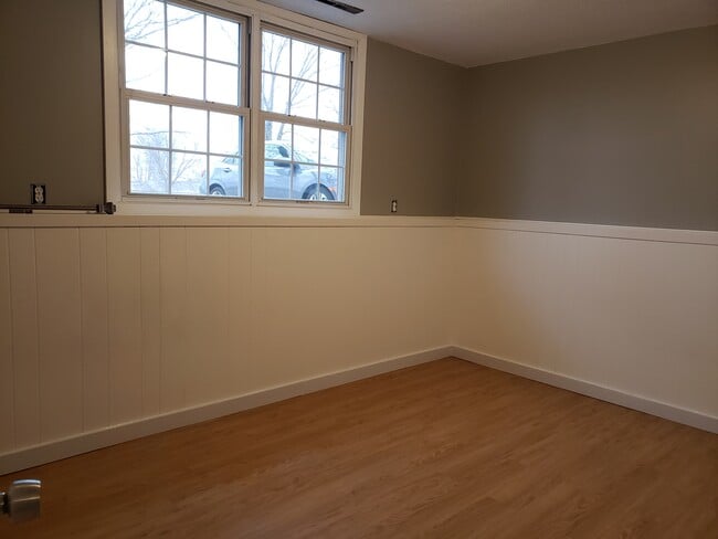 Large Bedrooms - 1429 Spartan Ave