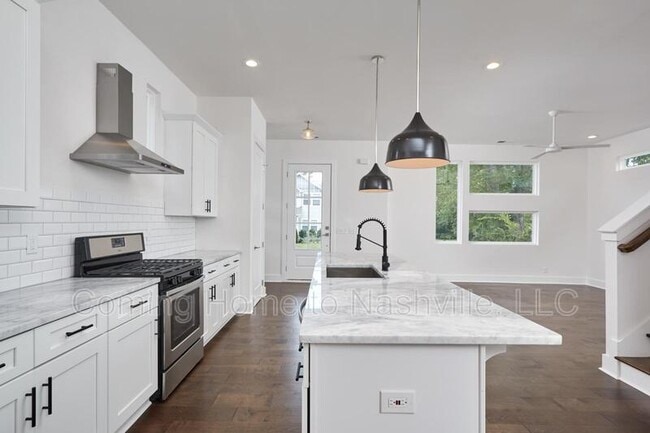 Photo - 1719 Pecan St