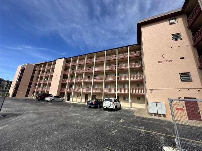 Photo - 4037 Lake Bayshore Dr Unit 203