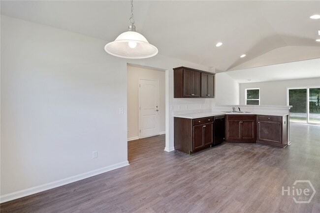 Photo - 205 Willis Wy