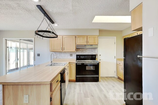 Photo - 18373 E Arkansas Ave
