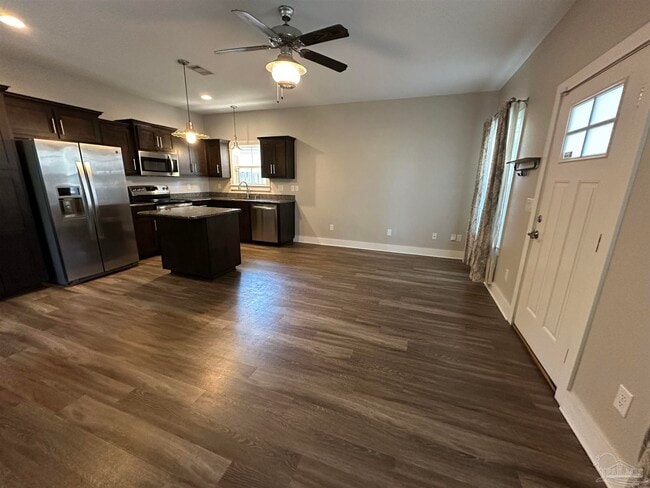 Photo - 923 E Belmont St