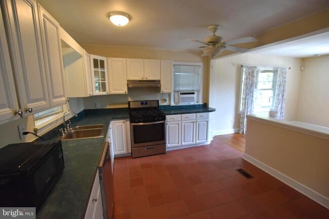 Photo - 10626 S Dunmoor Dr