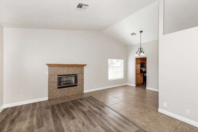 Photo - 5775 Canyon Oak Cir