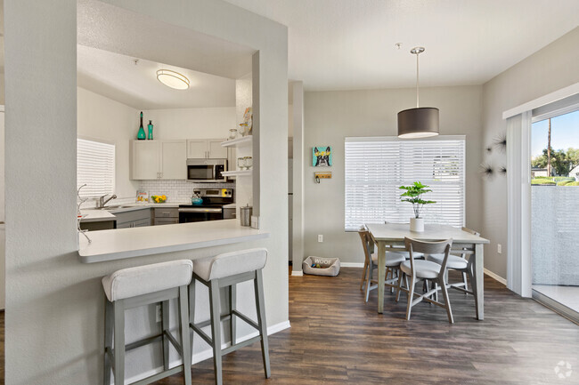 Building Photo - Luxe at Ocotillo Rental