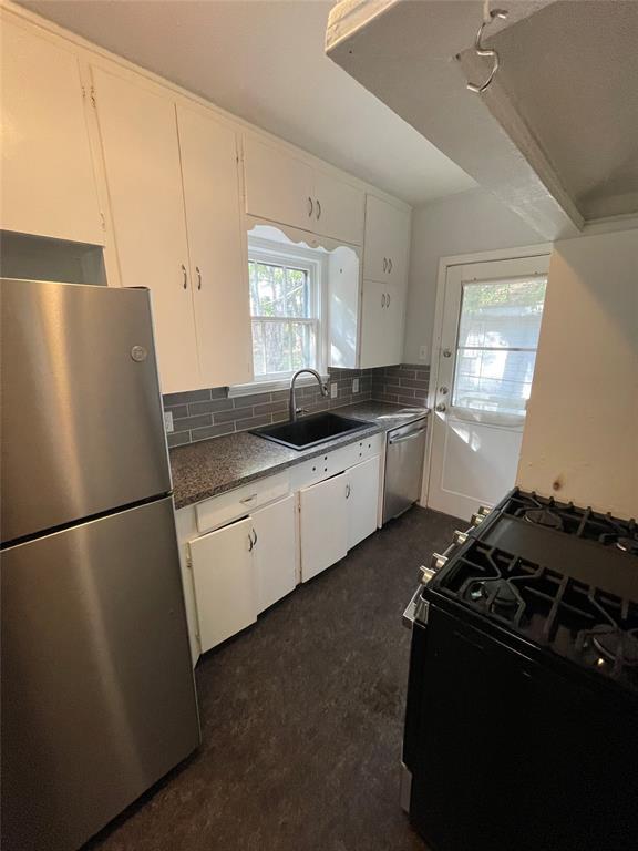 Photo - 3510 Robinson Ave