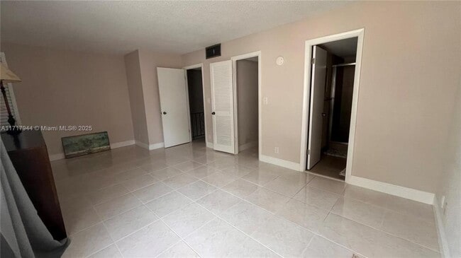 Photo - 2 bedroom in Hallandale FL 33009
