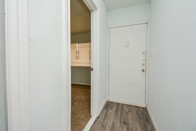 Photo - 917 Defender St