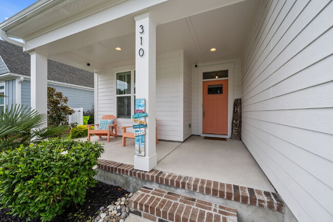 Photo - "Coastal Comfort Awaits: Spacious 3-Bed, 3-Bath Home in Holly Ridge!"