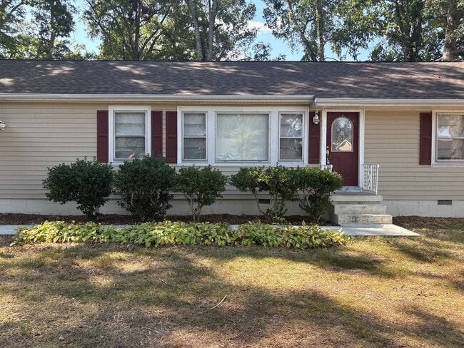 Photo - 902 Evins St