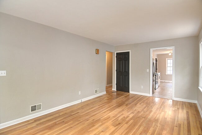 Photo - 2212 Fauver Ave