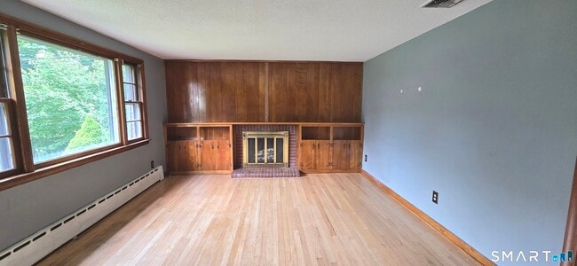 453 Strickland St