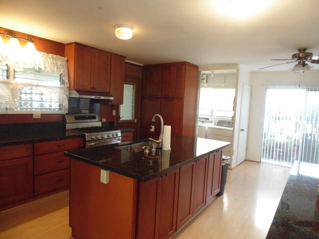 Photo - Large partly furnished house in Pearl City - PET FRIENDLY!