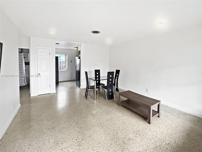 Building Photo - 2441 NW 9th Terrace Unit 1 Rental