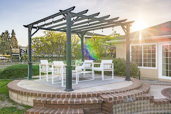 Photo - 766 N Ford Ave