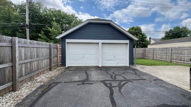 Photo - 345 Harvard Ave Unit Eastern Heights - Elyria, OH