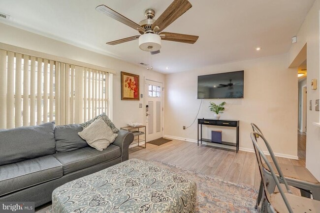 Photo - 545 N Connecticut Ave