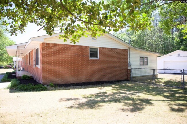 Photo - 826 Jefferson St