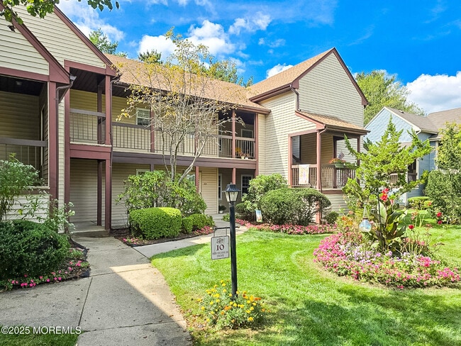 Building Photo - 10F Benjamin Franklin Dr Rental