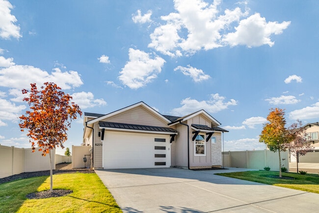 Building Photo - 6273 S Binky Ave