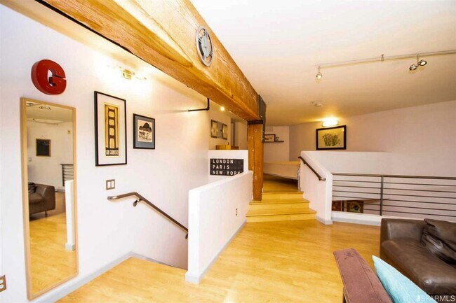 Photo - 18 Lansing St