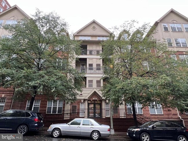 Photo - 1320 N Wayne St Unidad 106