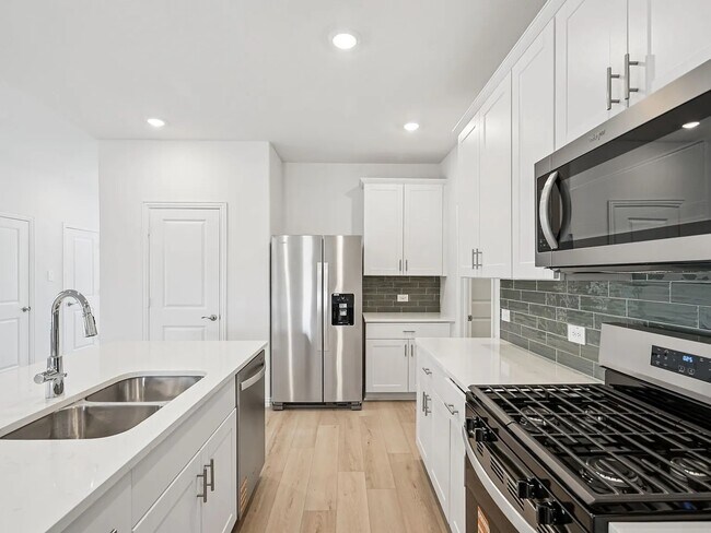 Building Photo - 522 Blanton St