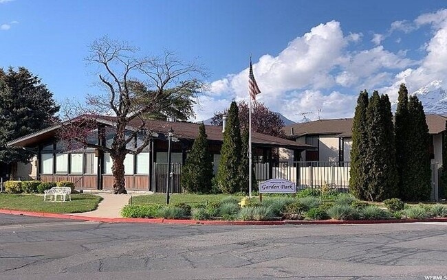 Building Photo - 175 Garden Park Dr
