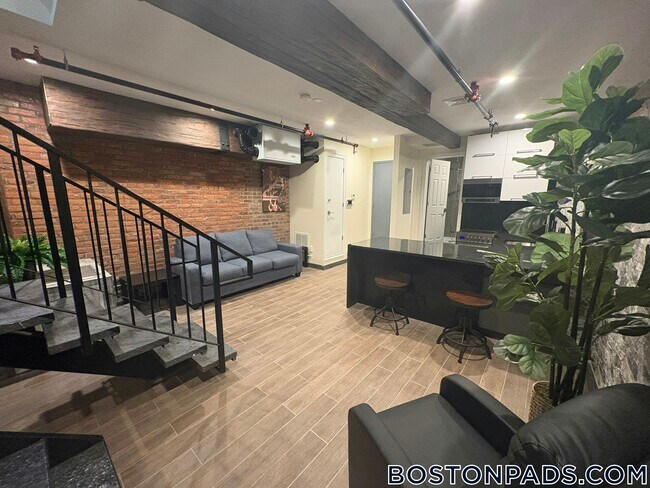 1028 Commonwealth Ave Unit 104