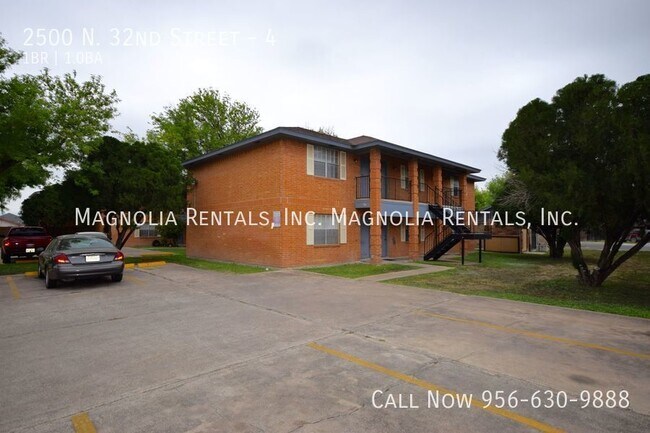 Photo - 2500 N 32nd St Apartment Unit 4
