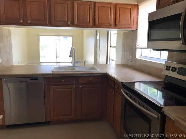 Photo - 1534 Royal Forest Ct