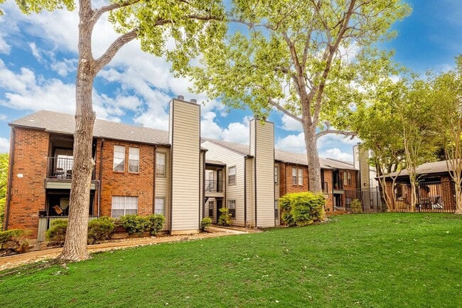 Building Photo - Acadia on the Lake