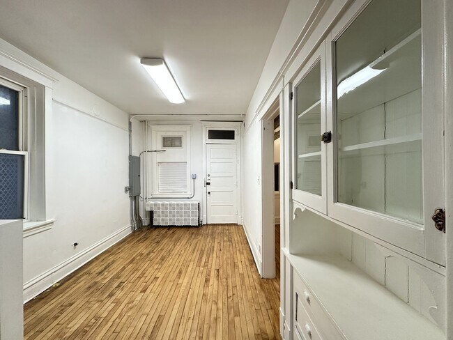 Photo - 3422 N Lincoln Ave Unit EROTS