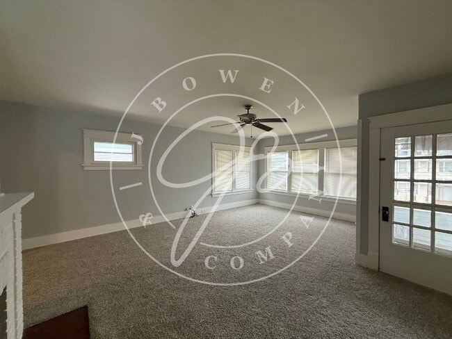 Photo - "Charming 2-Bedroom upper duplex in West Toledo – Cozy Living Awaits.