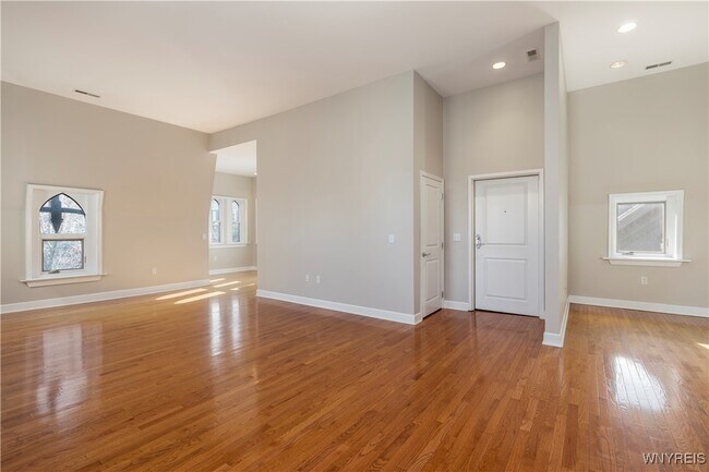 Photo - 414 Franklin St