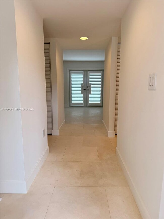Photo - 5570 SW 70th Pl S