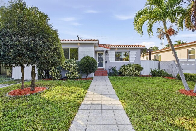 Photo - 2120 SW 16th St