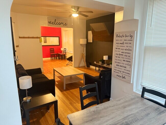 Photo - 829 Mulford Street Unidad Evanston -  1