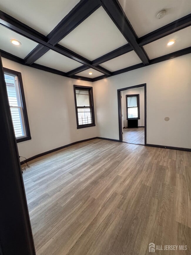 Building Photo - 211 N 13th St Unit 2 Rental