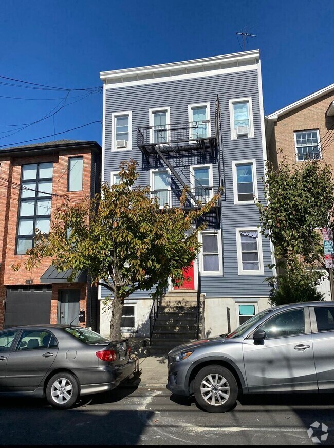 Building Photo - 116 Irving St Unit 3L Rental