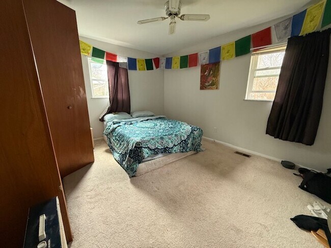 Photo - Spacious 4-Bedroom Home with Attached Garage