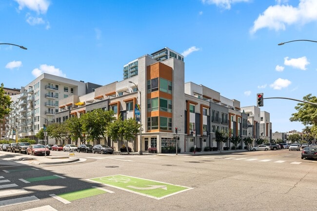 View from outside community. - 215 Elm Ave Rental