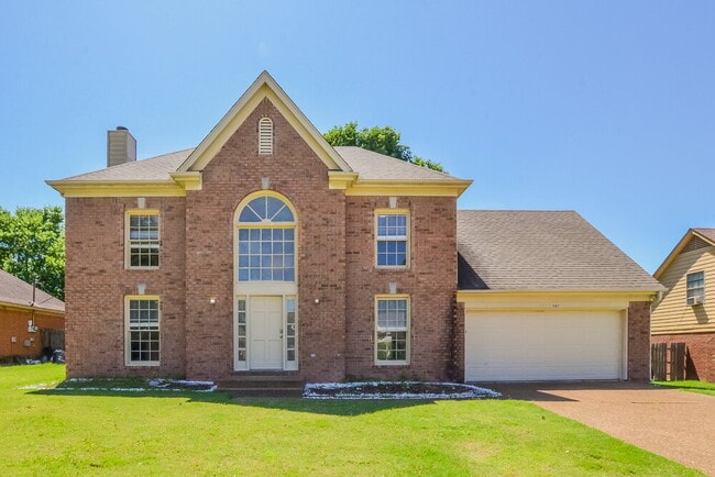 Building Photo - 5617 Annandale Dr