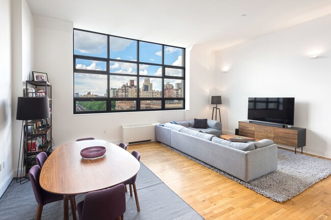 Photo - 360 Furman St