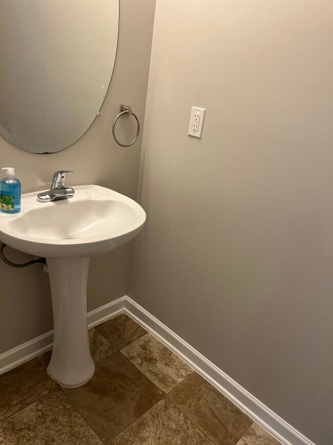 Photo - 3 bedroom, 2.5 bath home in Longs!