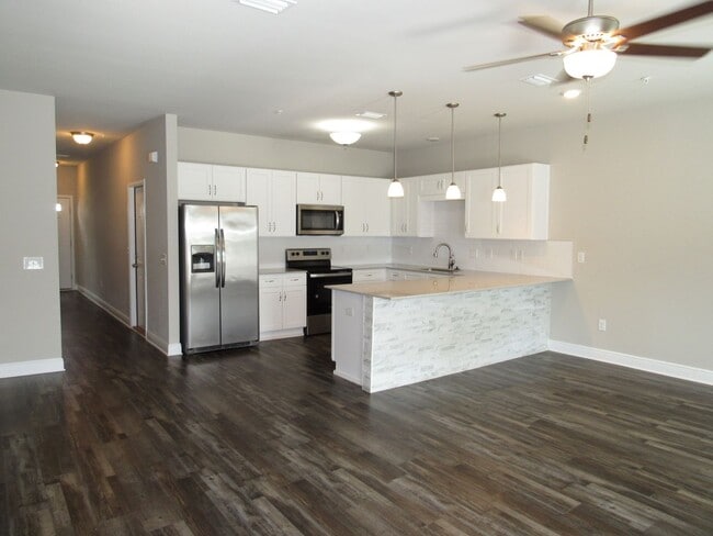 Photo - Close to Navy Federal complex, shopping & ...