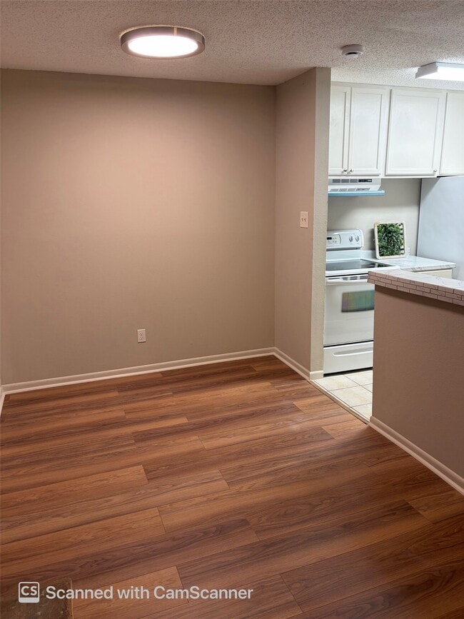 Photo - 17331 Red Oak Dr Unit 24