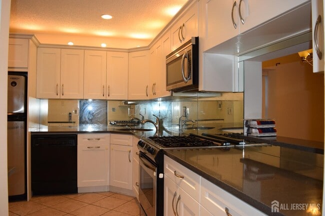 Photo - 57 Goodwin Dr