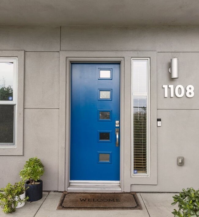 Photo - 2753 Waverly Dr