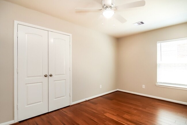 Photo - 12066 Quartersawn Ln